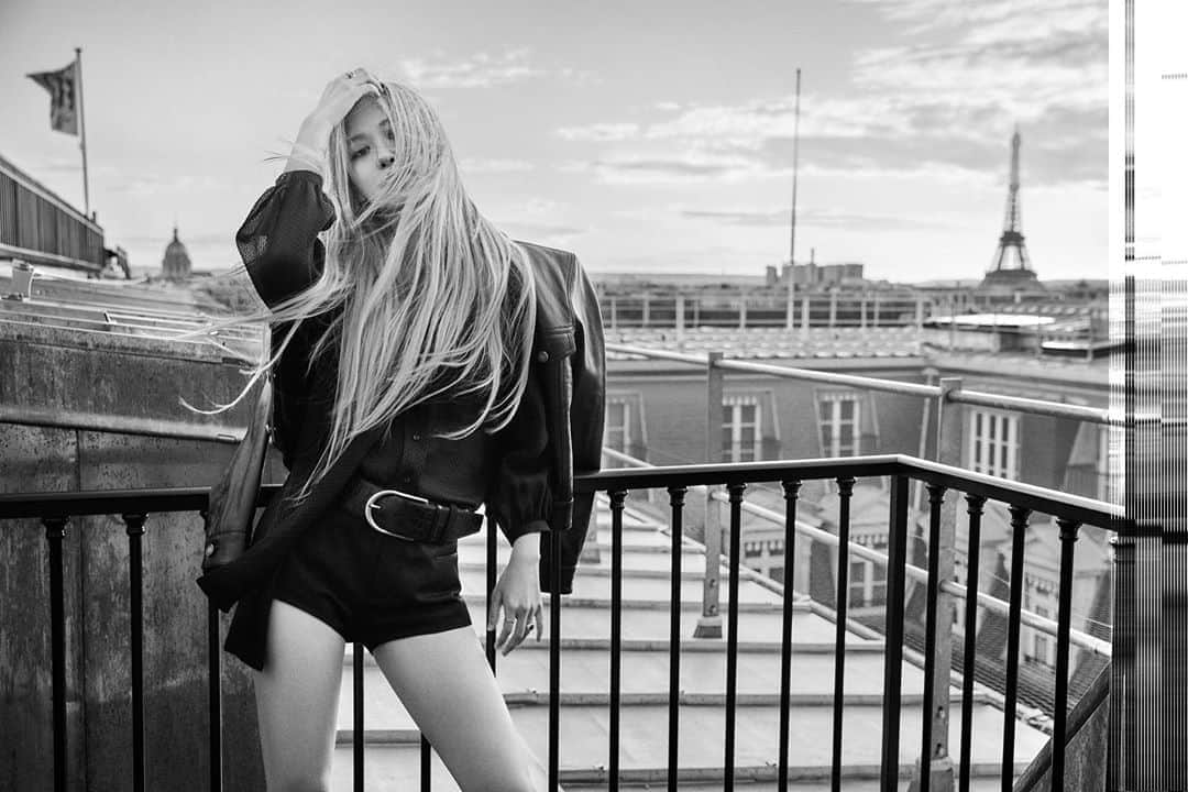 ロゼさんのインスタグラム写真 - (ロゼInstagram)「@wkorea, shot by @kimheejune in @ysl @anthonyvaccarello」3月19日 9時20分 - roses_are_rosie