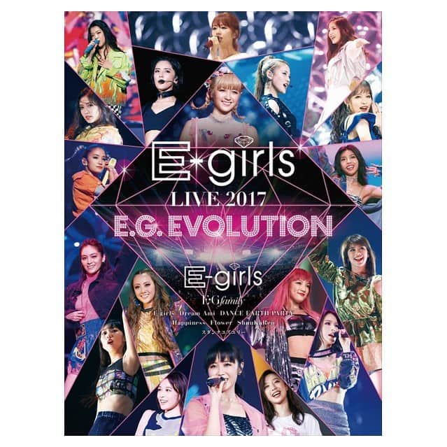 E-girlsさんのインスタグラム写真 - (E-girlsInstagram)「🌟🌟🌟﻿ 本日、19:00〜﻿ 19人体制のE-girlsにとって集大成であり、﻿ E.G.familyのスタートとなったライブ﻿ 「E-girls LIVE 2017〜E.G.EVOLUTION〜」が﻿ 公開となります✨﻿ ﻿ さいたまスーパーアリーナにて、﻿ 2日間限定で行われたメモリアルライブの模様を映像化‼️﻿ ﻿ 是非、ご覧ください😌💕﻿ ﻿ ﻿ https://youtu.be/T90xXFjzCPw」3月19日 9時39分 - e_girls_official_