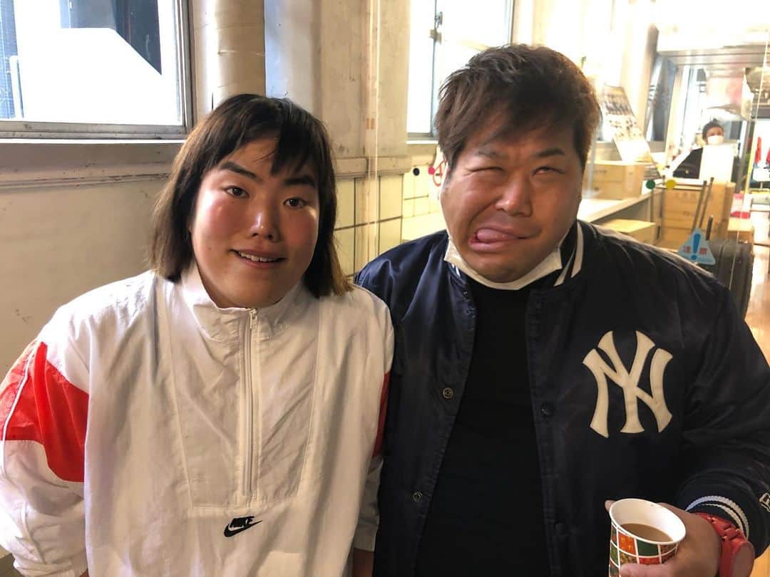 のインスタグラム：「妹にあったよ #ゆりやん #一旦お帰り」