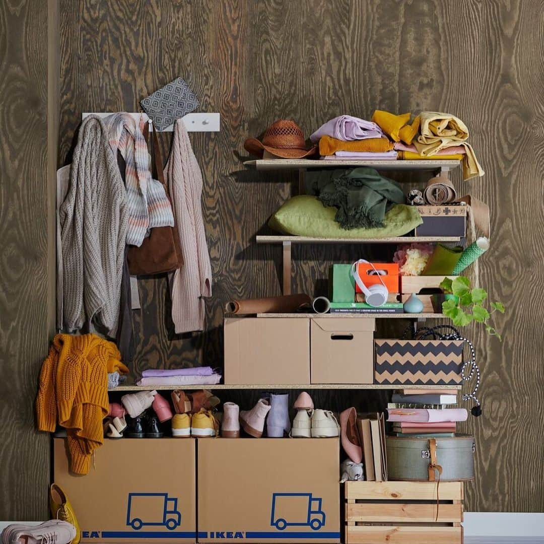 IKEA JAPANさんのインスタグラム写真 - (IKEA JAPANInstagram)「新生活の準備に『IKEAカタログ 2020 春夏』を。物が多い部屋もカタログ表紙の収納アイデアでフォトジェニックに。﻿ 最新版カタログはオンラインで無料注文できます📬詳しくはプロフィールのリンクから。﻿ ﻿ #IKEA #イケア #ikeajapan #IKEAカタログ2020 #IKEAカタログ #模様替え #新生活 #イケアと新生活」3月19日 11時04分 - ikeajapan