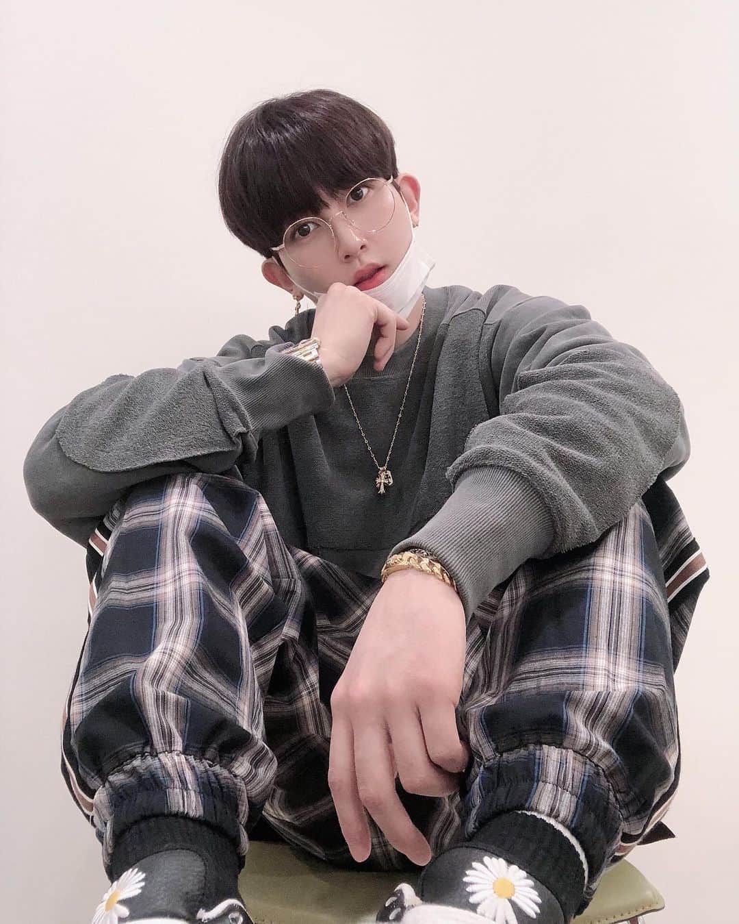 キソプさんのインスタグラム写真 - (キソプInstagram)「오늘 점심은 혼밥이다😭 심심해...나랑 놀아줄 사람 손🙋🏻‍♂️ #KISEOP」3月19日 11時24分 - ki_seop91