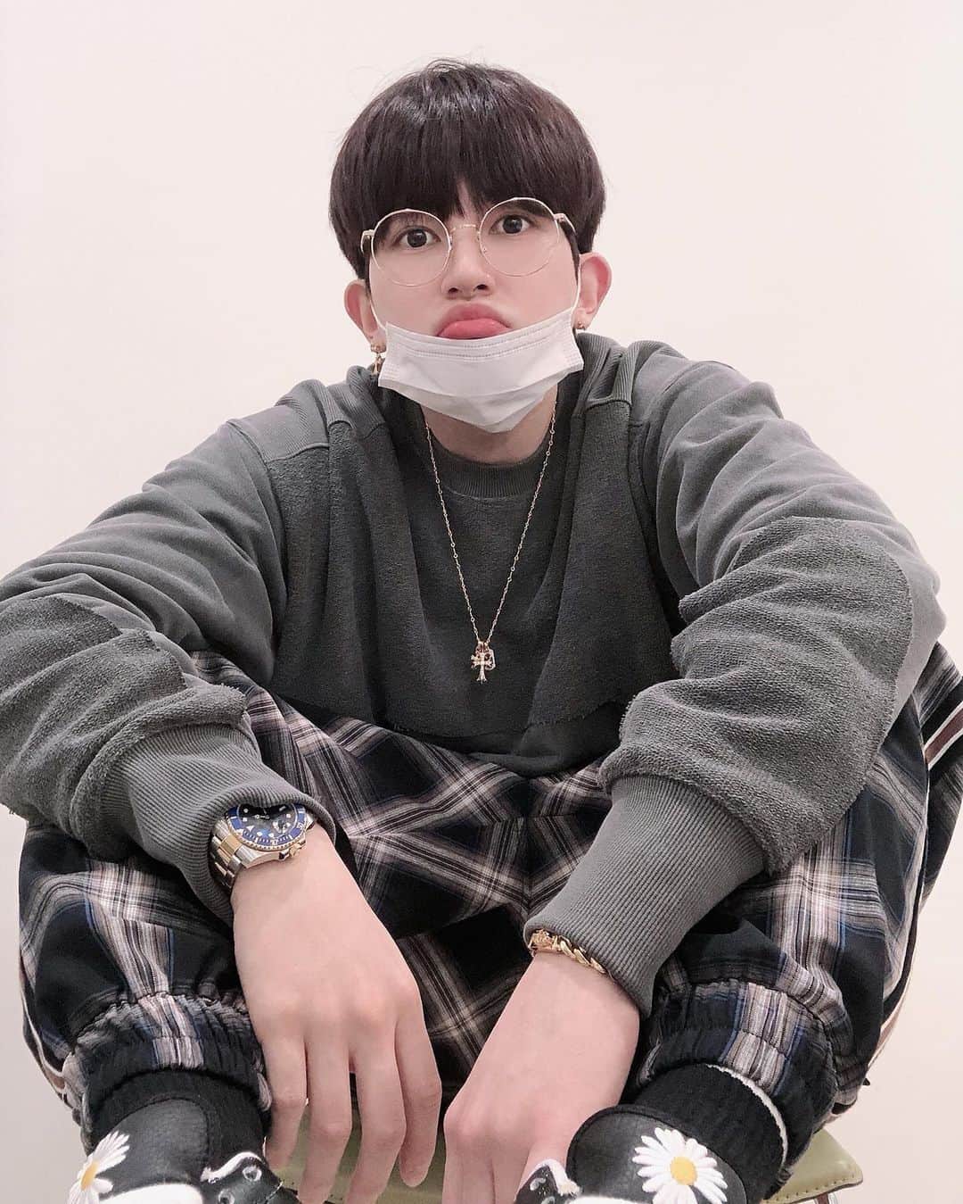 キソプさんのインスタグラム写真 - (キソプInstagram)「오늘 점심은 혼밥이다😭 심심해...나랑 놀아줄 사람 손🙋🏻‍♂️ #KISEOP」3月19日 11時24分 - ki_seop91