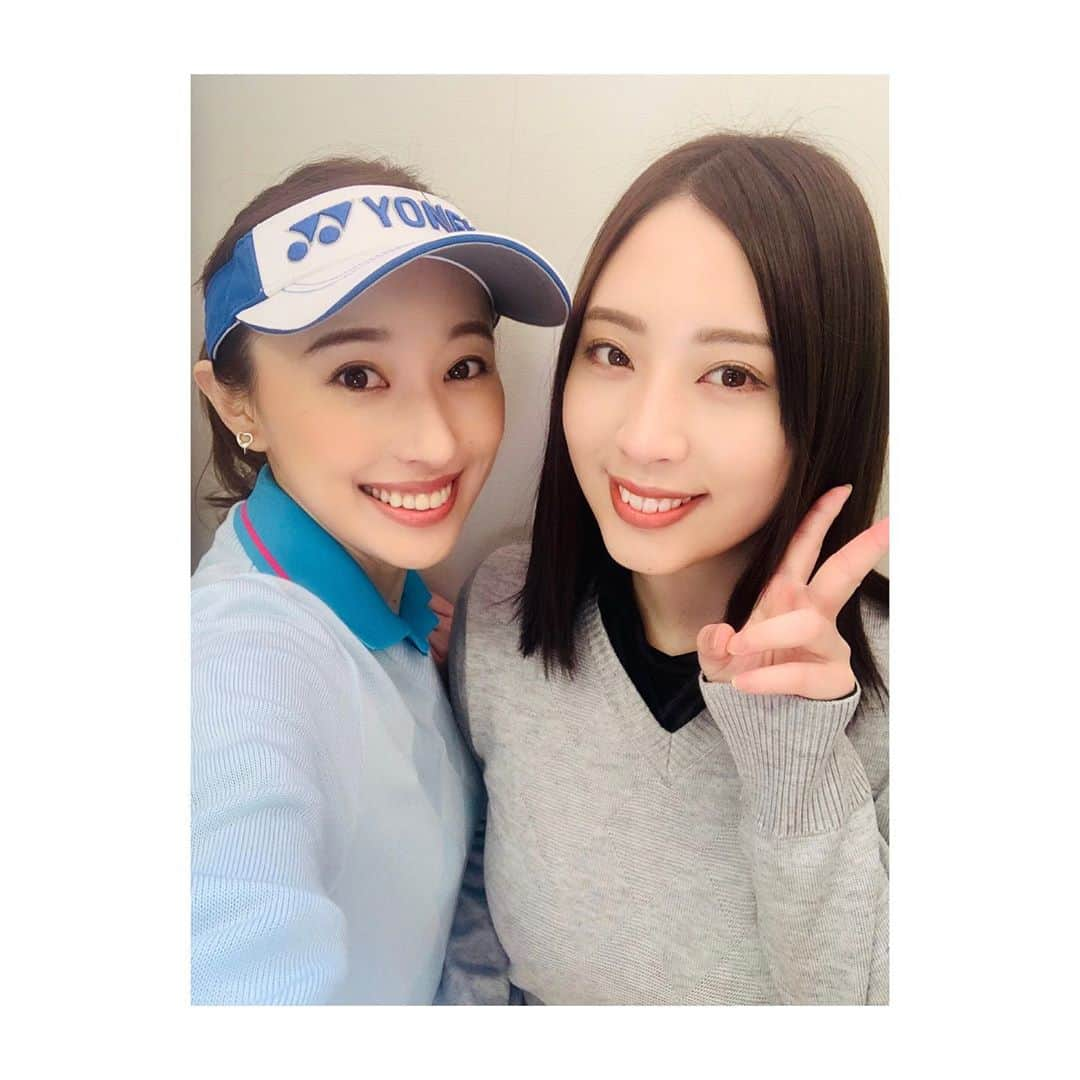 楠紗友里さんのインスタグラム写真 - (楠紗友里Instagram)「#お仕事 今日はゴルフウェアを着て収録🤗❣️ ロケで一緒になった奈々ちゃん❤︎ 5つも年下なのに、とてもしっかりしていて頼もしいんです🥺✨ ロケの詳細は、また後日お伝えします☺️🌟 お楽しみに🤗❤️ * #ゴルフ女子 #南奈々 ちゃん #ゴルフ初心者 というか #ゴルフ未経験者 #楠紗友里 #まさかのゲーマー仲間 でもあった #FPSプレイヤー #これからよろしくね❤️ * * #衣装 #ゴルフウェア #yonex #work #golf #golfstagram」3月19日 11時37分 - sayuri_kusunoki