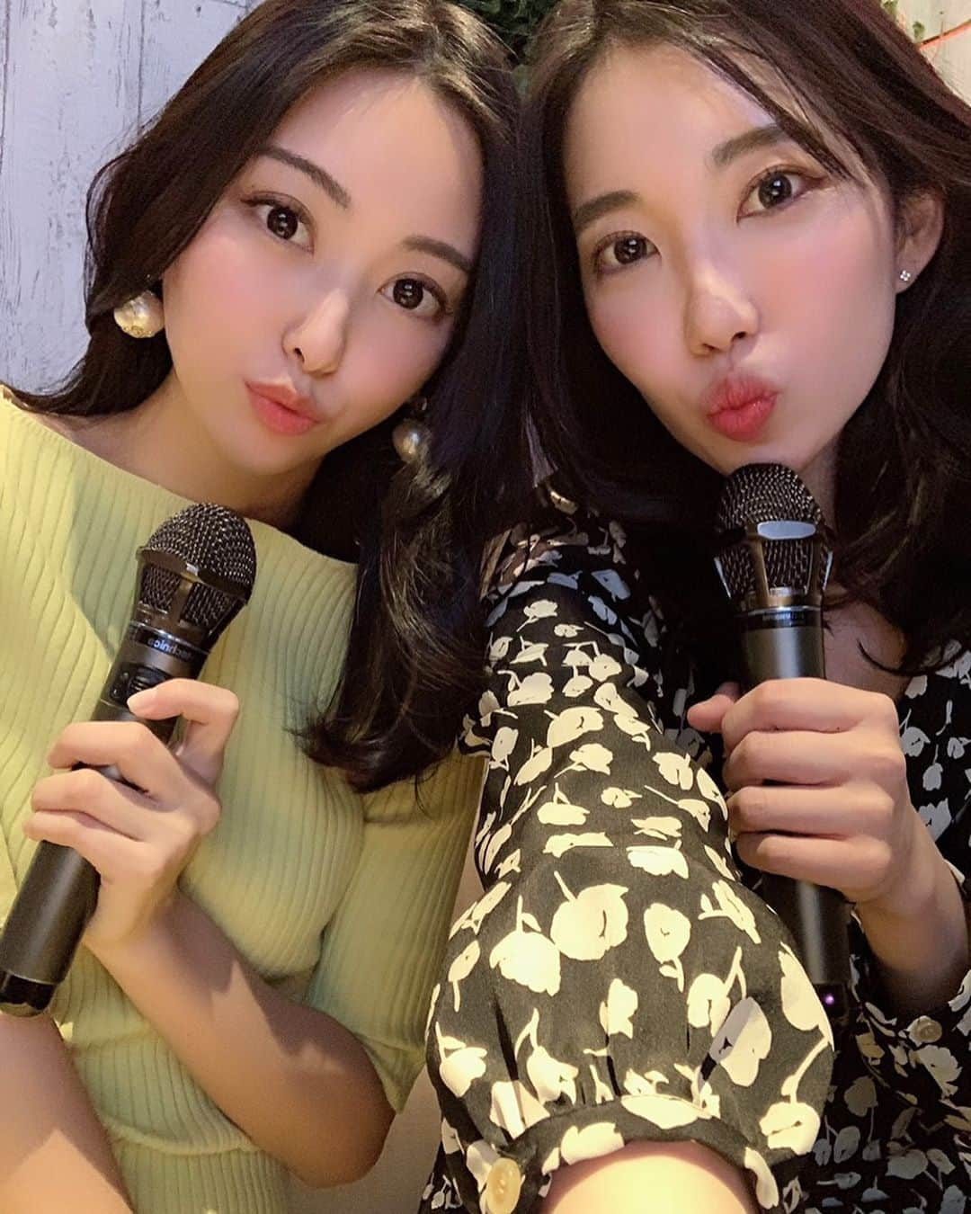 南真琴さんのインスタグラム写真 - (南真琴Instagram)「. . カラオケは深夜に限る🎤 矢野いつもありがとう☺️☺️ . #model#gravure#racequeen#时装#自拍#照片#粉我#팔로우환영#팔로우미#셀카그램#란제리#カラオケ#女子会」3月19日 13時28分 - makoto666_