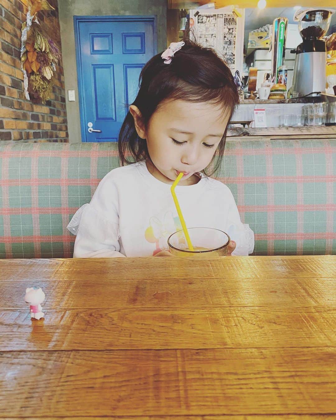 橋本麗香のインスタグラム：「癒しを🧡 ． #きゃーちゃん0219」