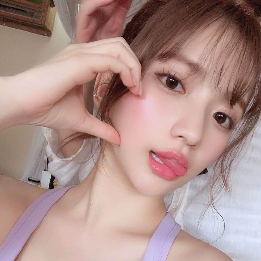 南りほのインスタグラム：「早く夏こないかな？？🧃」