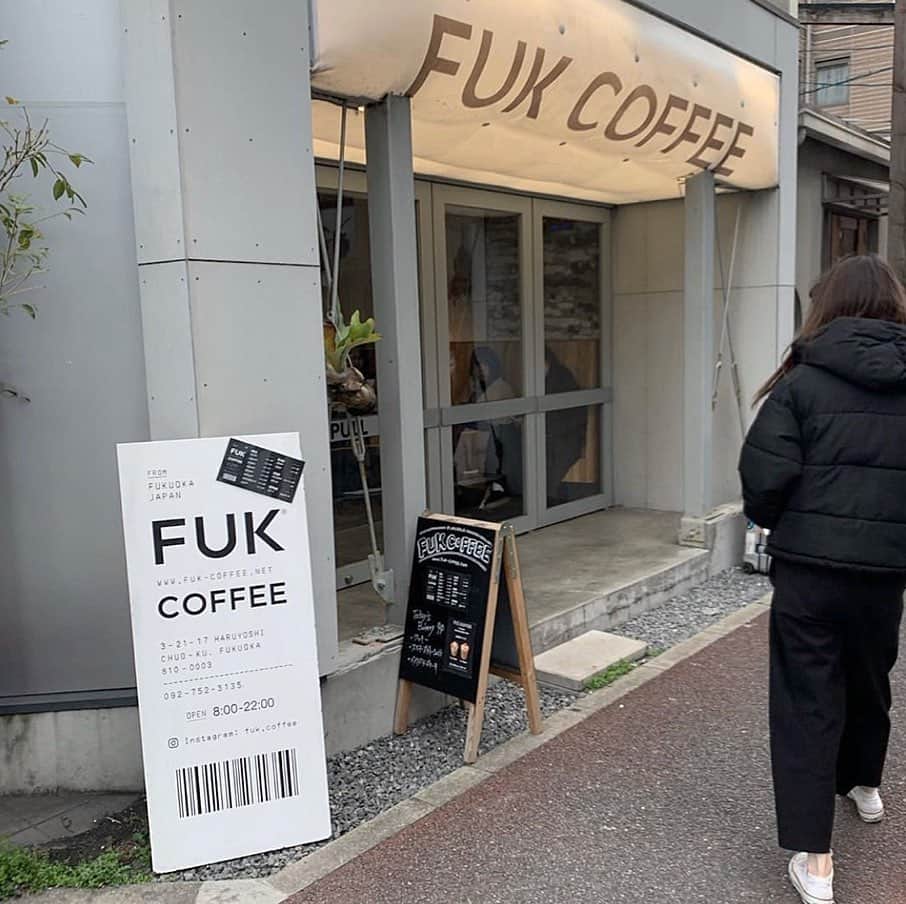 ローリエプレス編集部さんのインスタグラム写真 - (ローリエプレス編集部Instagram)「福岡にある#fukcoffee は、おしゃれなキャンドルケーキや飛行機が描かれたラテアートが楽しめるよ♡﻿ ﻿ FUK coffeeのFUKは福岡空港の空港コードからとったのだとか☺️﻿ ﻿ 遊び心のあるおしゃれカフェは福岡でぜひ体感してみてね◎！﻿ ﻿ ﻿ ﻿ ✔️ @fukcoffee_crew ﻿ 福岡県福岡市中央区春吉3-21-17﻿ ﻿ ﻿ ﻿ ﻿ Thank you♡ ﻿ @rk___1122 ﻿ @23__miiii ﻿ @mahochan_7 ﻿ @t.rina1174 ﻿ @asakoshimizu_ ﻿ @eto_o529 ﻿ @nanako___57 ﻿ ﻿ ﻿ ﻿ ﻿ ﻿ ﻿ ﻿ ﻿ ﻿ ﻿ ﻿ ﻿ ﻿ #laurierpress_福岡カフェ ﻿ ﻿ ﻿ ﻿ ﻿ ﻿ ﻿ ﻿ ﻿ ﻿ ﻿ ﻿ #ローリエプレス #福岡カフェ #カフェ巡り #福岡 #キャンドルケーキ #ラテアート」3月20日 0時05分 - laurier_press