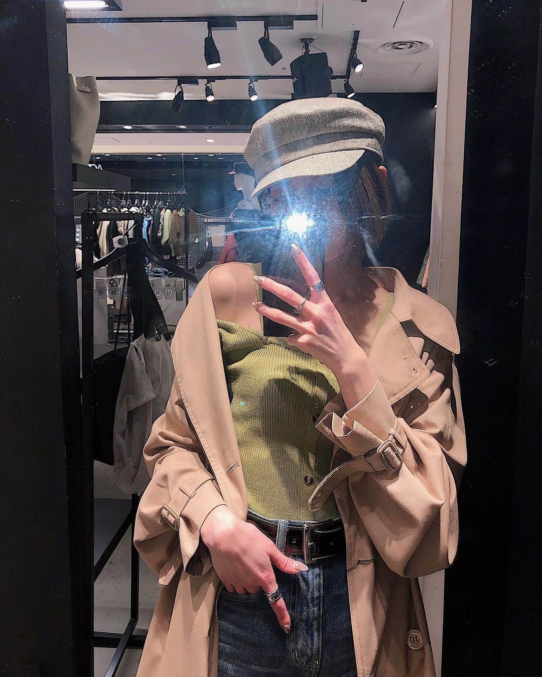 kazuki youdaのインスタグラム：「_  早くしないとなくなっちゃうゾ☝️なやつ達  _  @emoda_snap  @emoda_official  #EMODA」