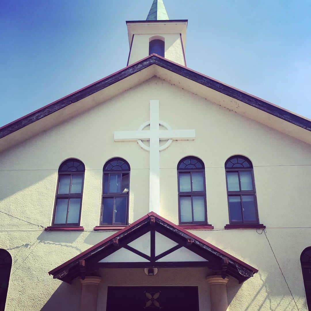 宮田麺児のインスタグラム：「GET me to the church  最高のレストラン  #わざわざグルメ#教会#綾部市#京都#ゲットミートゥザチャーチ #激ウマ#ランチ」