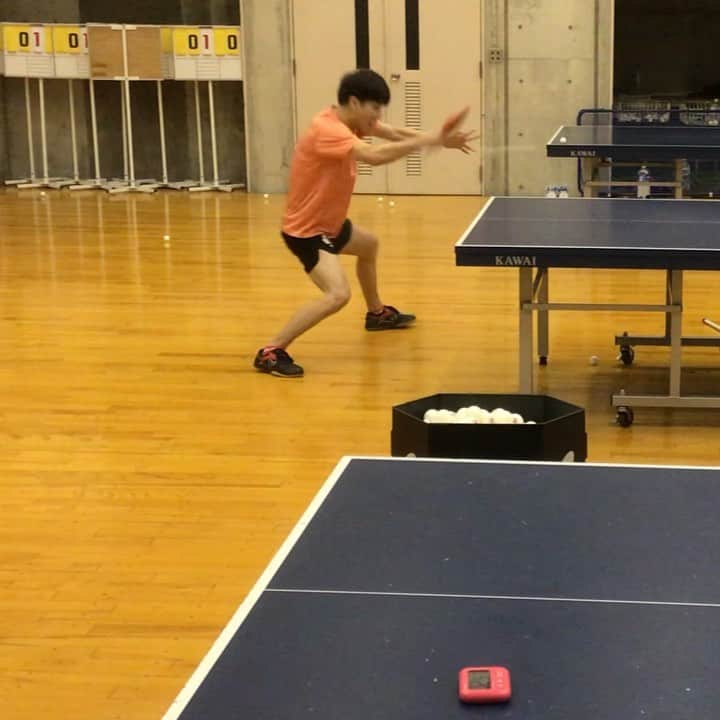 松山祐季のインスタグラム：「試合なくて暇なので練習の動画撮ったりしてます。 ちょーー気分で😂  #面白い動画とかじゃありません。 #のっけてみました  #ふざけなしの  #真面目な動画です🙆‍♂️ #バック打つ時の#左手の指のくせが  #強い」