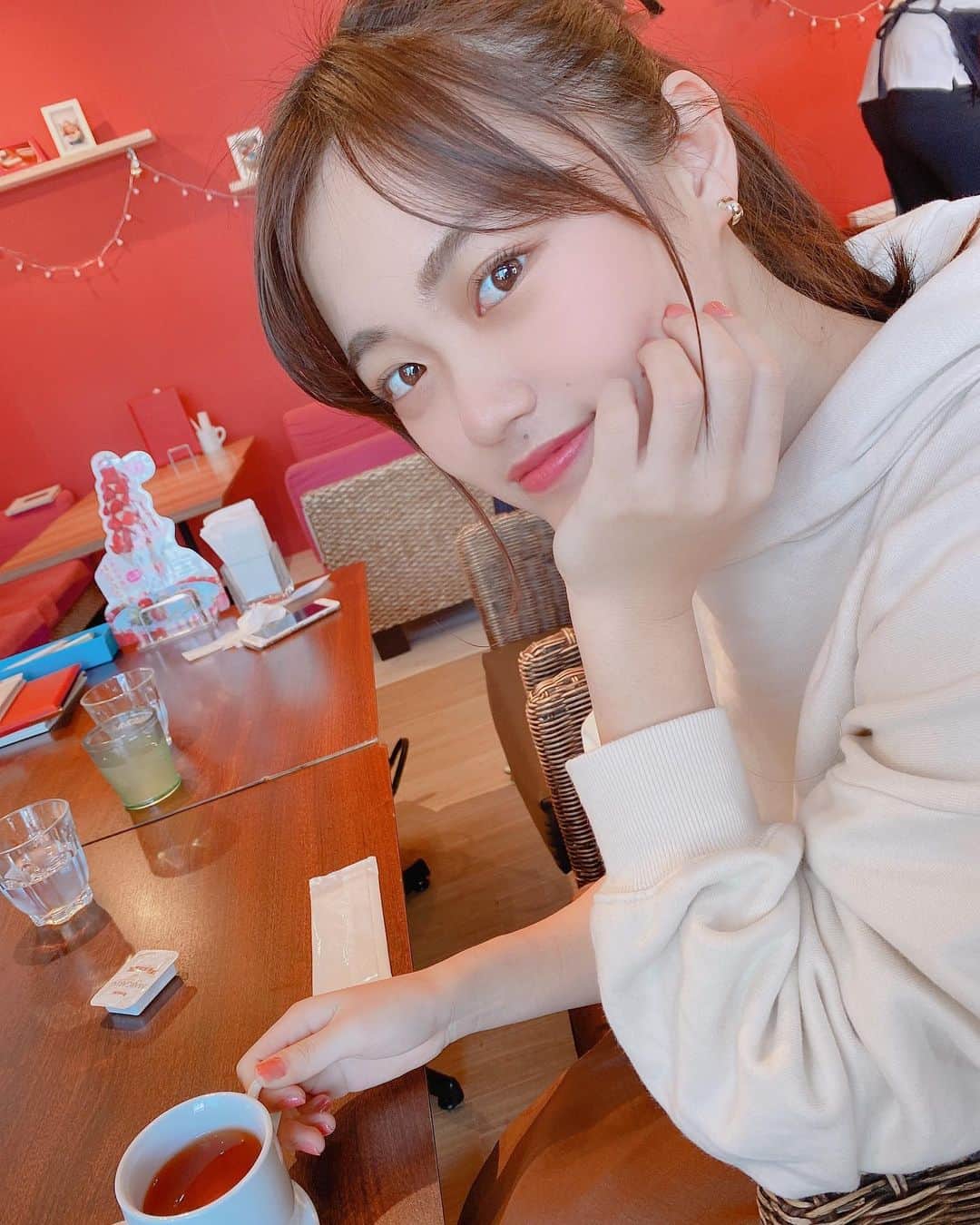のインスタグラム：「紅茶好き☺️ #カフェ #友達撮影」