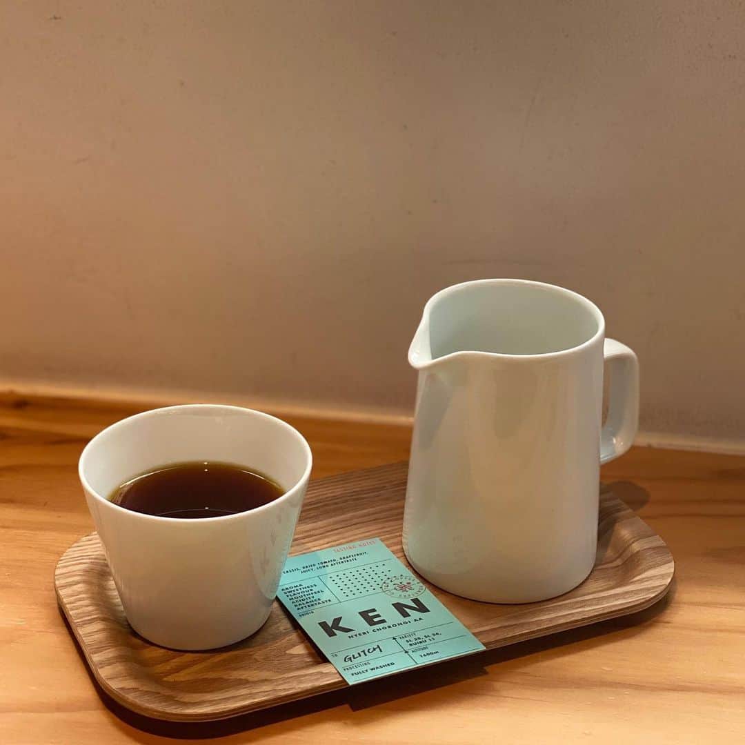 木本泉さんのインスタグラム写真 - (木本泉Instagram)「-﻿ "GLITCH COFFEE BREWED@9th"﻿ ﻿ 好みの豆でコーヒーを作っていただけるカフェ﻿ ﻿ KENYAにしました！﻿ ﻿ #glitchcoffeebrewed#赤坂カフェ#カフェ#cafe」3月19日 16時37分 - izumikimoto