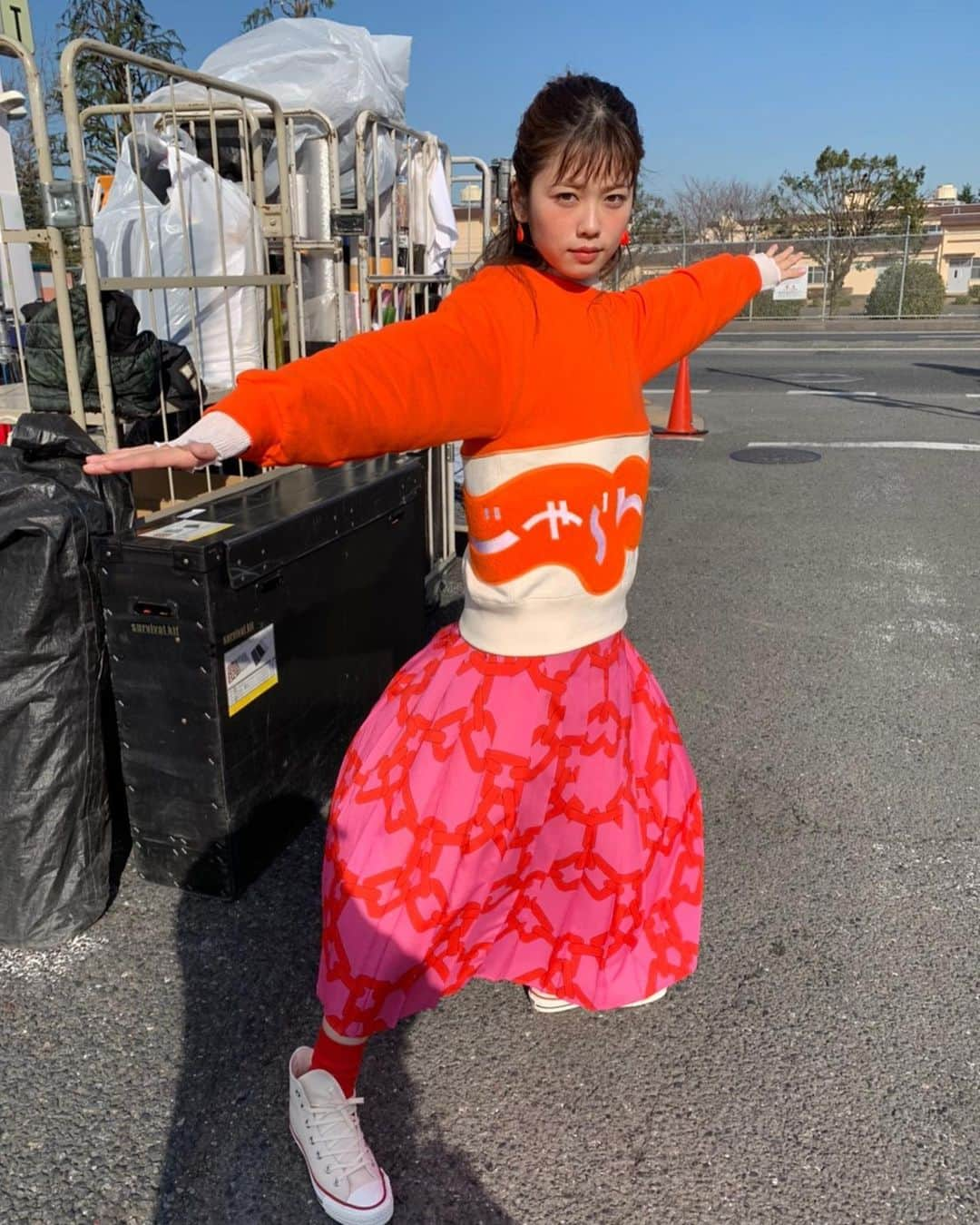 小芝風花さんのインスタグラム写真 - (小芝風花Instagram)「オフショット撮ってる所を、ムービーで撮ってくれてました😂 段々ふざけていくスタイルです👯‍♀️ #じゃらん」3月19日 17時54分 - fuka_koshiba_official