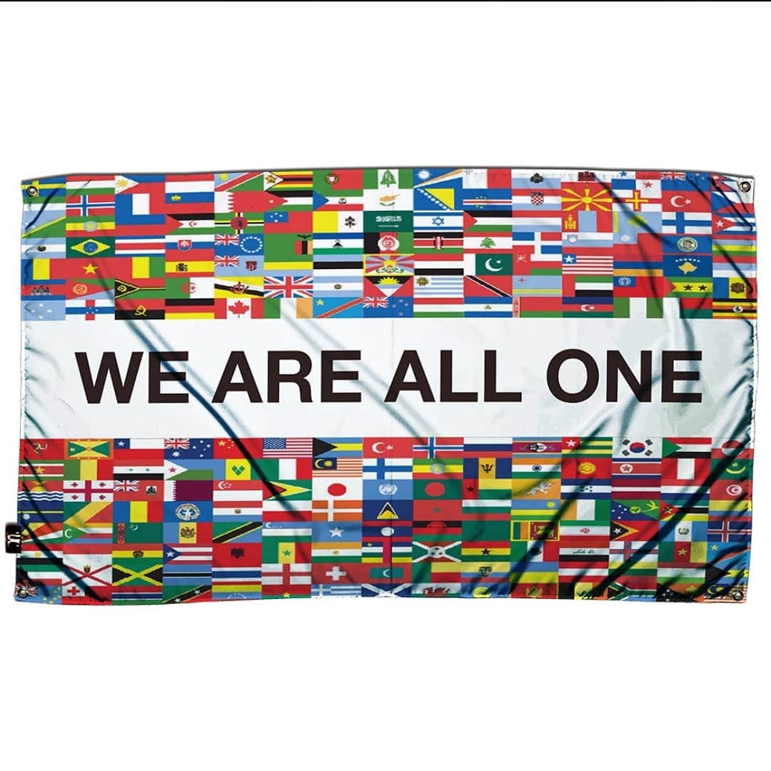 アンディ・サワーさんのインスタグラム写真 - (アンディ・サワーInstagram)「WE ARE ONE!!! Hope everyone is healthy, happy and positive under these circumstances!  #ONE #championship #world #positivity #alltogether」3月19日 17時55分 - andy8souwer2official