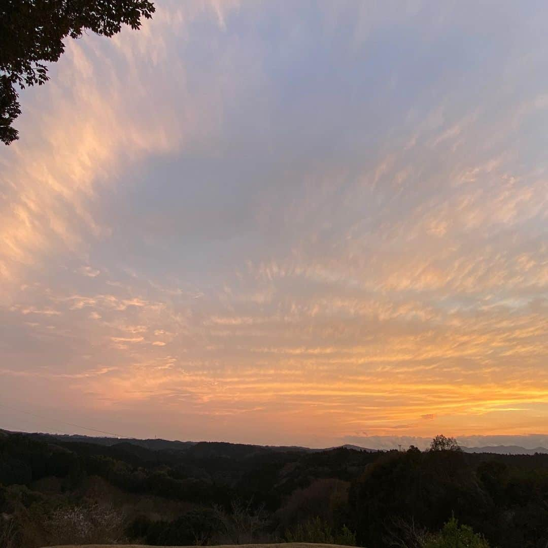 mioさんのインスタグラム写真 - (mioInstagram)「THE SKY  TODAY #nofilter」3月19日 18時29分 - mio_harutaka