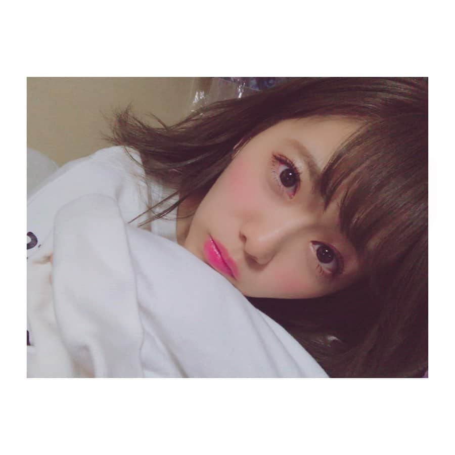 森田彩花のインスタグラム：「まあまあ短い時💁🏼‍♀️✂️💗 ． ロングのが好きやけど傷みすぎて 短かった時かな🤦🏼‍♀️あちゃぴ〜🤦🏼‍♀️❣️ ショートもありっっ👱🏻‍♀️♡?? ． #2年前 #もしかしたら #3年前 #ショートヘア #hair #shorthair #前髪切りたくなる #コメよろ #いいねよろ」