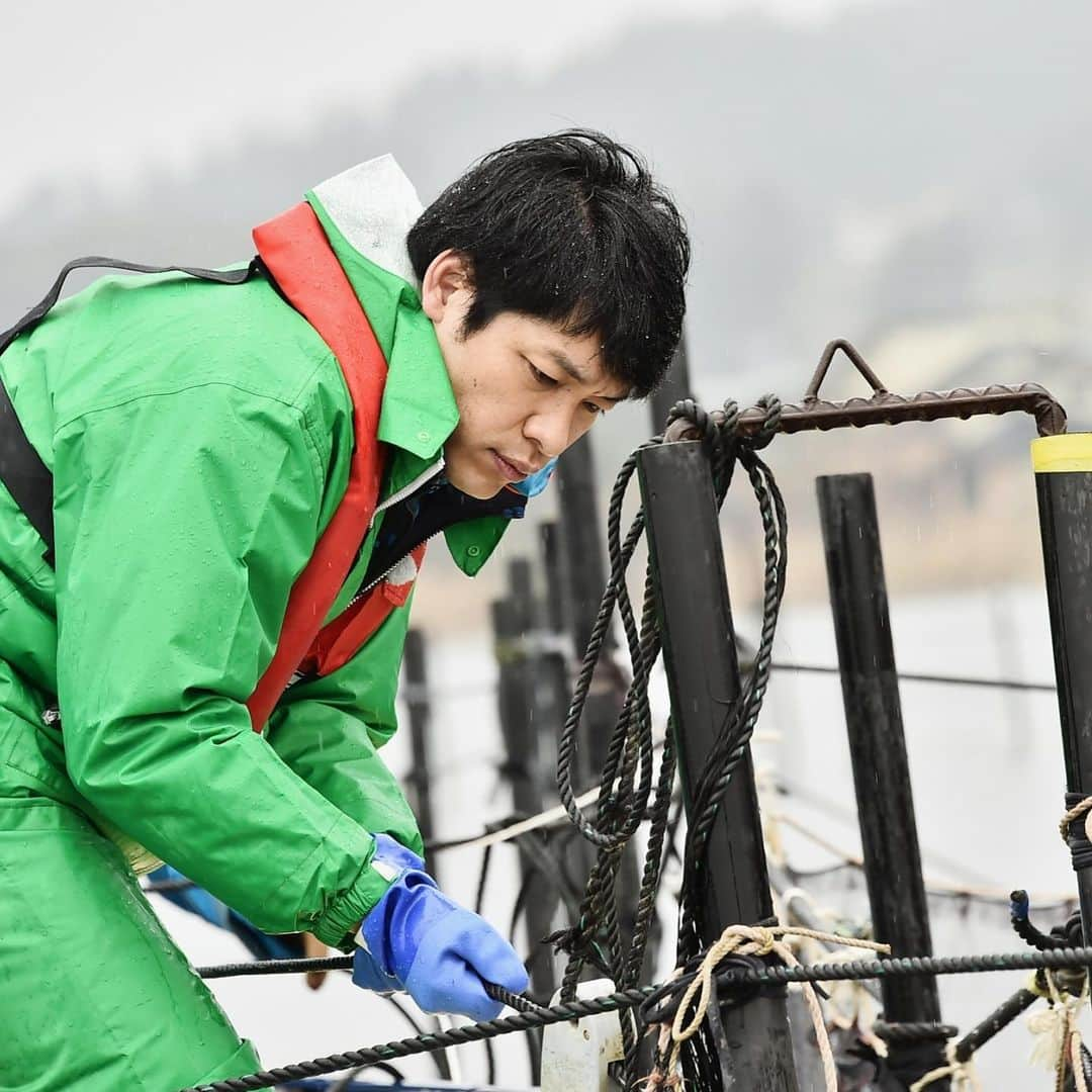 日本テレビ「満天☆青空レストラン」さんのインスタグラム写真 - (日本テレビ「満天☆青空レストラン」Instagram)「今週は、﻿ 滋賀県から氷魚をご紹介します！﻿ ﻿ 琵琶湖の伝統漁に挑戦しました！﻿ 真剣な表情の皆さん﻿ ﻿ ぜひご覧下さい⭐️﻿ ﻿ #満天青空レストラン﻿ #青空レストラン ﻿ #青空 #青レス #満天 ﻿ #宮川大輔 ﻿ #大ちゃん ﻿ #うまい﻿ #日テレ #日本テレビ﻿ #滋賀県#大津市﻿ #ロケ﻿ #氷魚﻿ #麒麟﻿」3月19日 19時06分 - aozora_official