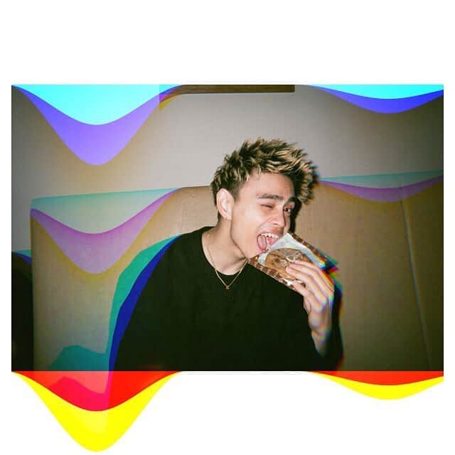 のインスタグラム：「[#REIJINGALLEY] . #FlowBack #sk8 #street #2020 #fashion #instagram  #Friend #filmcamera」