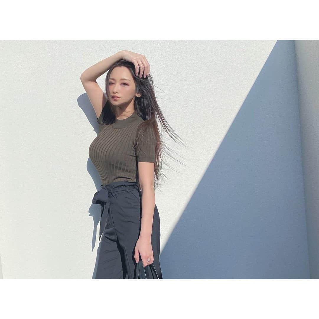 神子島みかさんのインスタグラム写真 - (神子島みかInstagram)「. #UNIQLO と#hm total ¥3000 . . #ootd#fashion#makeup#Japanesegirl#japan#tokyo#mam#dad#kids#fam#instagood#instamood#instalike#instalove#instafollow#followme#instapic#我爱你#アラサー#ママ#ママコーデ#プチプラ#ユニクロ#エイチアンドエム#プチプラコーデ . . ⋆⸜ᵀᴴᴬᴺᴷ ᵞᴼᵁ⸝⋆」3月19日 20時40分 - kagomika