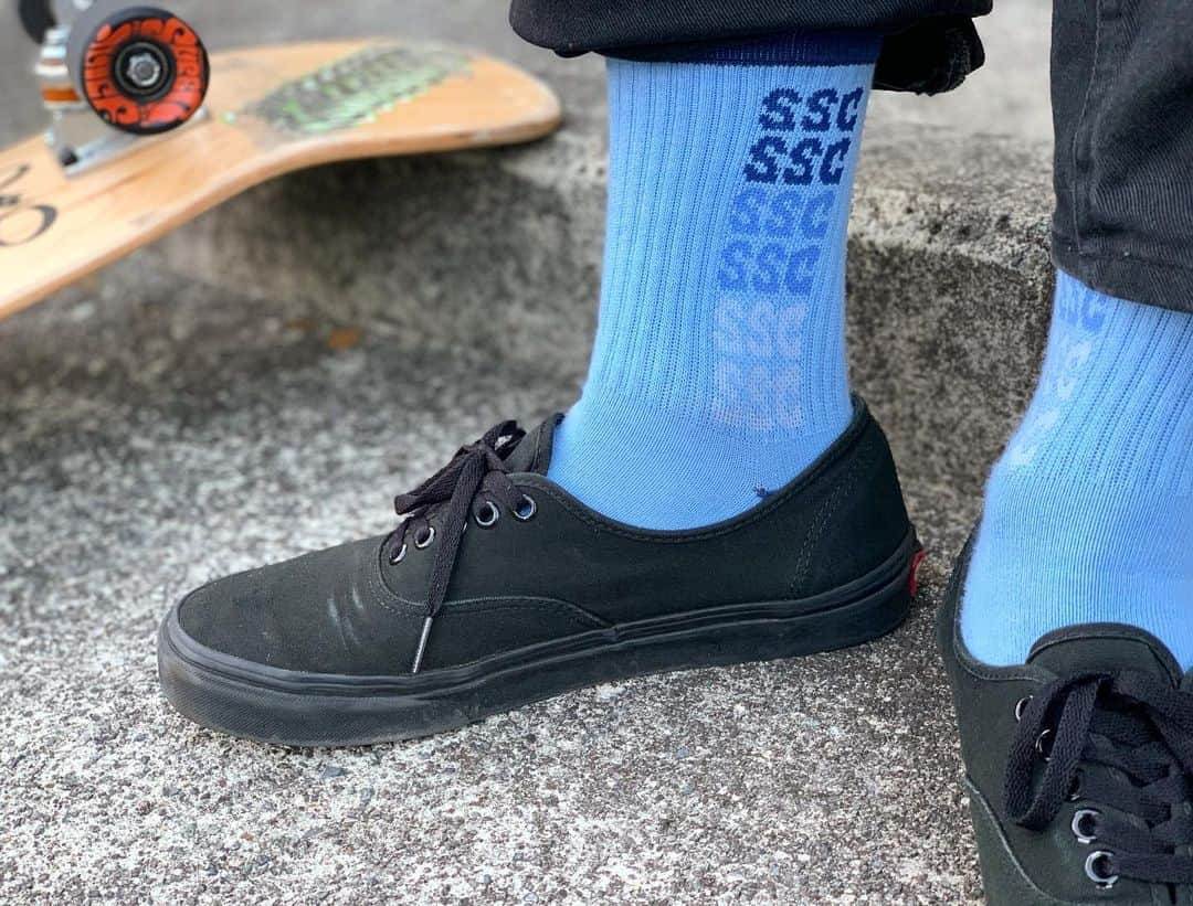 スタンダードカリフォルニアさんのインスタグラム写真 - (スタンダードカリフォルニアInstagram)「Rainbow socks  #standardcalifornia  #スタンダードカリフォルニア #surfskatecamp #ssc #supportyourfeet #socks #靴下」3月19日 20時55分 - standardcalifornia