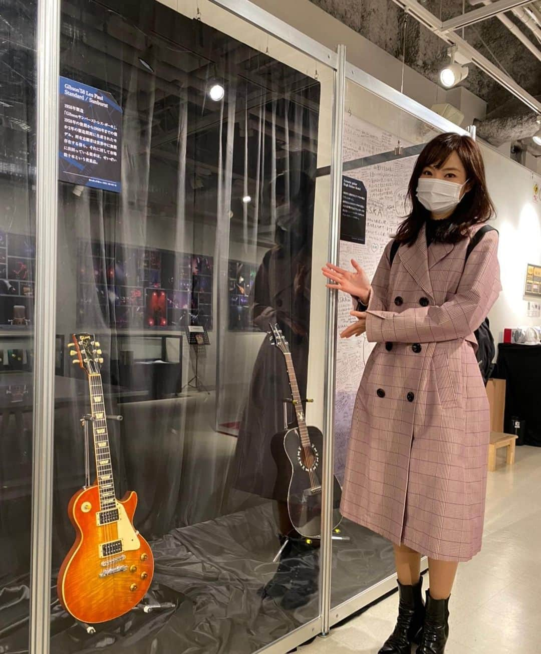 SHUUBIさんのインスタグラム写真 - (SHUUBIInstagram)「ASKA MUSEUM タワーレコード渋谷店 いってきましたー！！！ #ASKA #ニューアルバム  #breathofbless  #3月20日リリース #歌になりたい #コーラス #shuubi  #askamuseum #askamuseum行って良かった  #タワーレコード渋谷店  #コラボタオル #ゲット #音楽 #音楽好きな人と繋がりたい」3月19日 21時13分 - shuubihidemi