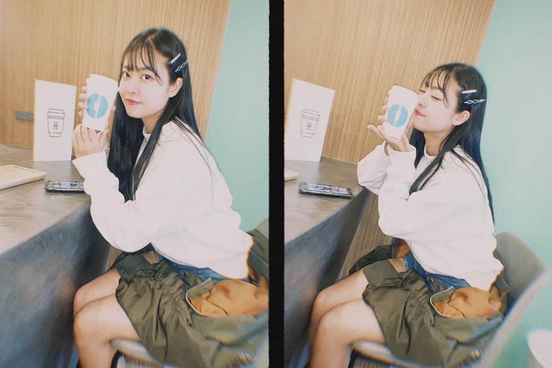 のインスタグラム：「てぃ~☕️ . 私はいつもカフェラテ派 最近はコーヒーかカフェラテだけど~ . 美味しいよね☕️ 最近はあったかいから紅茶飲みたくなるかも🌼 . . . #新大久保  #てぃーたいむ☕️ #カフェラテ」