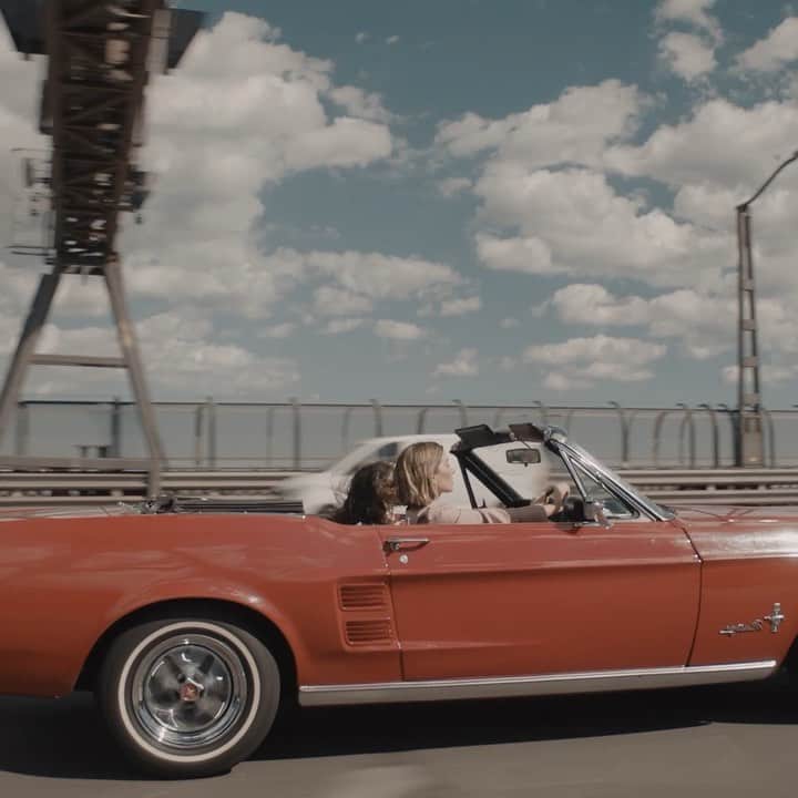 カルメン・ハミルトンのインスタグラム：「The great escape @mel_jarnson @neilsura @tomblackdp」
