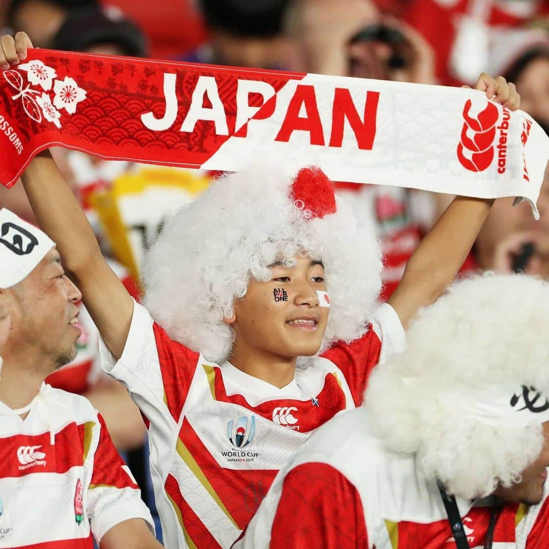 ラグビーワールドカップさんのインスタグラム写真 - (ラグビーワールドカップInstagram)「ラグビーワールドカップ2019は歴史に残る大会だった！ 💥歴代最高スポーツ中継視聴率 💥2019年で最も面白いスポーツ大会（日本国内では70％の人が評価） 💥記録破りの新しいラグビーファン人数⬆️ （#RWC2019 を観戦した人の54％が #にわかファン）  調査の詳細はURLまで！👇 https://www.rugbyworldcup.com/news/567172  #rwc2019 #rugbyworldcup #japan #japanrugby #niwakafan #rugbyfans #rugbyunion #Oneteam」3月20日 9時53分 - rugbyworldcupjp