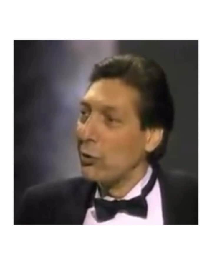 マイア・シブタニのインスタグラム：「Jim Valvano “Jimmy V” – ESPY Awards, 1993 • I watched this speech for the first time in December. When I felt scared and lost, these words motivated me and gave me hope. Jim Valvano was a basketball coach, broadcaster, speaker, and the first winner of the Arthur Ashe Courage Award. At the time he gave this acceptance speech, he was fighting cancer. If you haven’t laughed, spent time thinking, or cried yet today, his speech will make you do all three.  I’ve come to realize that practicing social distancing isn’t new to me. After the surgery I had on my kidney, I was inside for weeks. Trust me, I understand how strange it can feel to have your schedule shifted in a drastic way. Days started to blend together, and I tried to numb my emotions and protect myself with different distractions.  Jim Valvano’s words meant a lot to me because they encouraged me to continue to FEEL and appreciate every moment. His words reminded me that there is always something I can do.  I think uncertainty is a feeling that many of us share. It’s becoming clearer every day that everyone’s lives will be affected by COVID-19, whether you have the virus or not.  If you have the ability to social distance, I really hope that you are doing so. It’s very important that we do our part to keep others safe. My thoughts are with the people who have other health issues and needs – they are having to navigate additional challenges during this unprecedented and difficult time. My thoughts and gratitude are also with all of the health care providers and people with professions that require them to keep working.  Let’s respect their bravery and efforts by doing our part. If you are home and not sure what to do with your time now, check in with others and think of what you can do to help them. *The second slide has some information about the foundation Jim Valvano started: The V Foundation for Cancer Research. He made it his mission to inspire others and find a cure for cancer – the foundation does incredible work.」