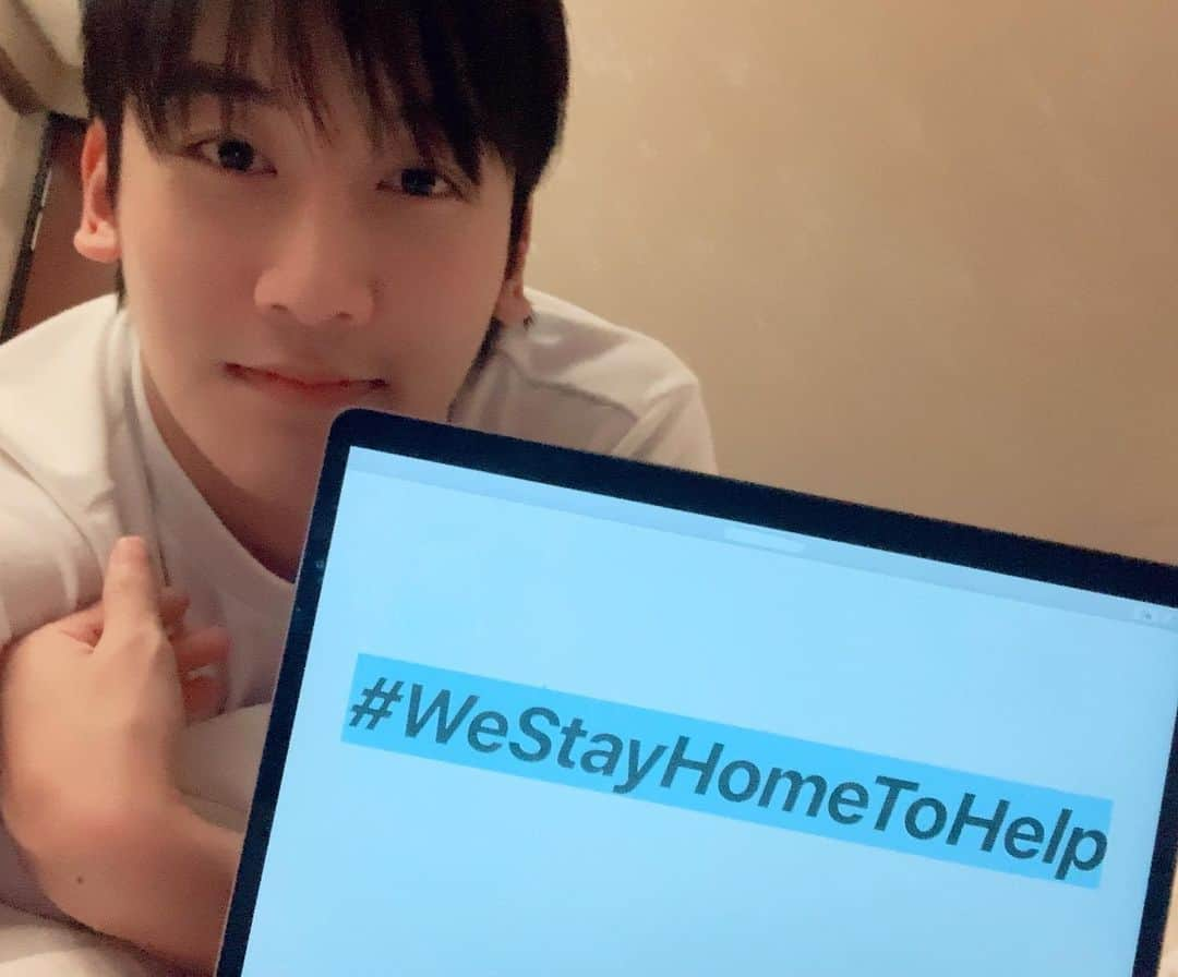 プリンス・マックさんのインスタグラム写真 - (プリンス・マックInstagram)「Saving the world by staying at home #covid_19 #coronavirus #westayhometohelp #malaysia」3月20日 3時17分 - henry_princemak