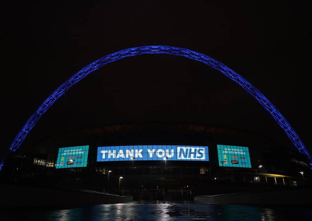 タイローン・ミングスさんのインスタグラム写真 - (タイローン・ミングスInstagram)「Perhaps the best thing about living in this country, the NHS. Thank you to all of the front-line staff working to help make a difference, you are the true heroes of the community!」3月20日 7時33分 - tyronemings