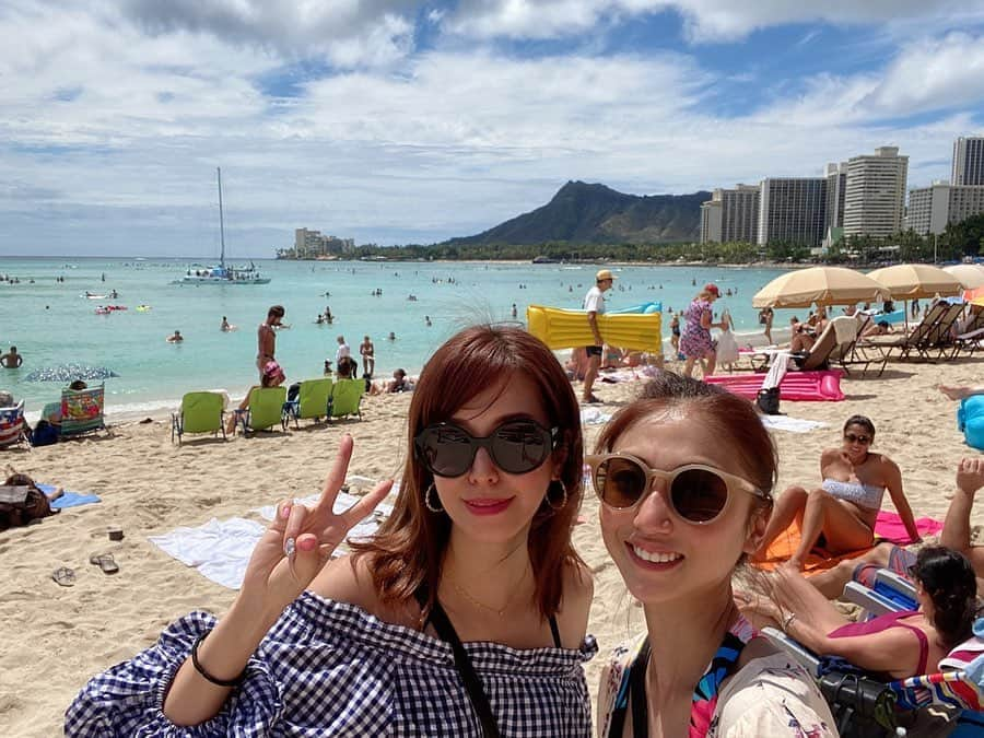 中川愛海さんのインスタグラム写真 - (中川愛海Instagram)「Hawaii🌺 ゆみちゃんともプール入って…初ハワイを観光！ やっぱり最初はロイヤルハワイアンへ❣️ ゆみちゃんと撮影たくさんしてビーチ歩いてランチへ🌺 ランチもゆみちゃんが行きたい場所へアテンドしました❤️ @ami_nakagawa_amyuran  @ami_nakagawa_  @yumi_pinchel  #中川愛海 #一日一回カンパイ #ロイヤルハワイアンホテル @royal_hawaiian」3月20日 7時50分 - ami_nakagawa_