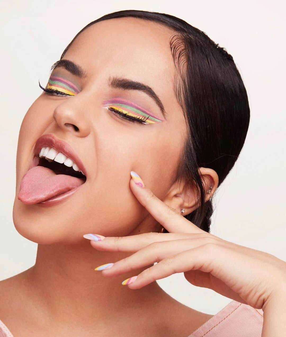 Vincent Oquendoさんのインスタグラム写真 - (Vincent OquendoInstagram)「🌈 #beckyg 🌈」3月20日 7時55分 - makeupvincent