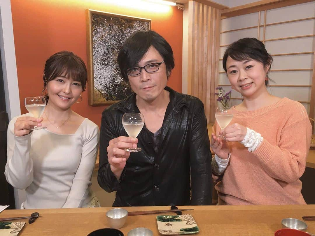 野中藍さんのインスタグラム写真 - (野中藍Instagram)「#声酒はんなり 昨夜の飲み仲間は　#高橋広樹　さんでした！ ご視聴ありがとうございました😌  #飛露喜 をのむ広樹さんは貴重でしたね👍✨ 今回の再配信は、3／26木曜夜10時から！ そして、今回のものから文化放送超A&G＋でも見られるようになりました✨ 超！A＆G＋は4/12日曜15時30分からです。 夜はお仕事の都合で見られない方や眠くて寝落ちしちゃうよぉ…という方は、ぜひぜひ日曜日15時30分からご視聴いただけると嬉しいです😭 ・ ・ &CACT‼︎!では隔週木曜日22時から生配信しています！ アンドキャストというアプリをダウンロードしていただければ無料でご覧いただけます。 ・ ・ #晩酌バラエティ　#日本酒　#日本酒好き　#声優　#japanesesake #日本酒女子 #日本酒🍶 #晩酌🍺 #hirokitakahashi」3月20日 8時58分 - ai_nonaka