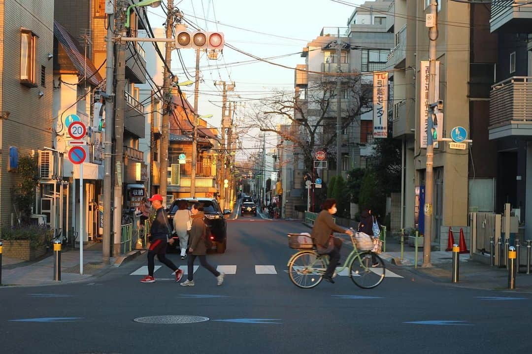 河野圭のインスタグラム：「近所の夕方。」