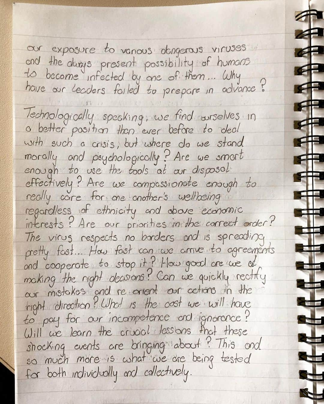 ダビド・バブンスキさんのインスタグラム写真 - (ダビド・バブンスキInstagram)「I’ve been writing down some thoughts in response to the global crisis we are undergoing and decided to share them with you hoping they might be helpful. How are you handling this situation? Please let me know and feel free to message me if you need someone to talk to. Let’s overcome this together!  #Humanity #CoronaVirus #FlattenTheCurve #StayHome #Quarantine」3月20日 19時15分 - davidbabunski