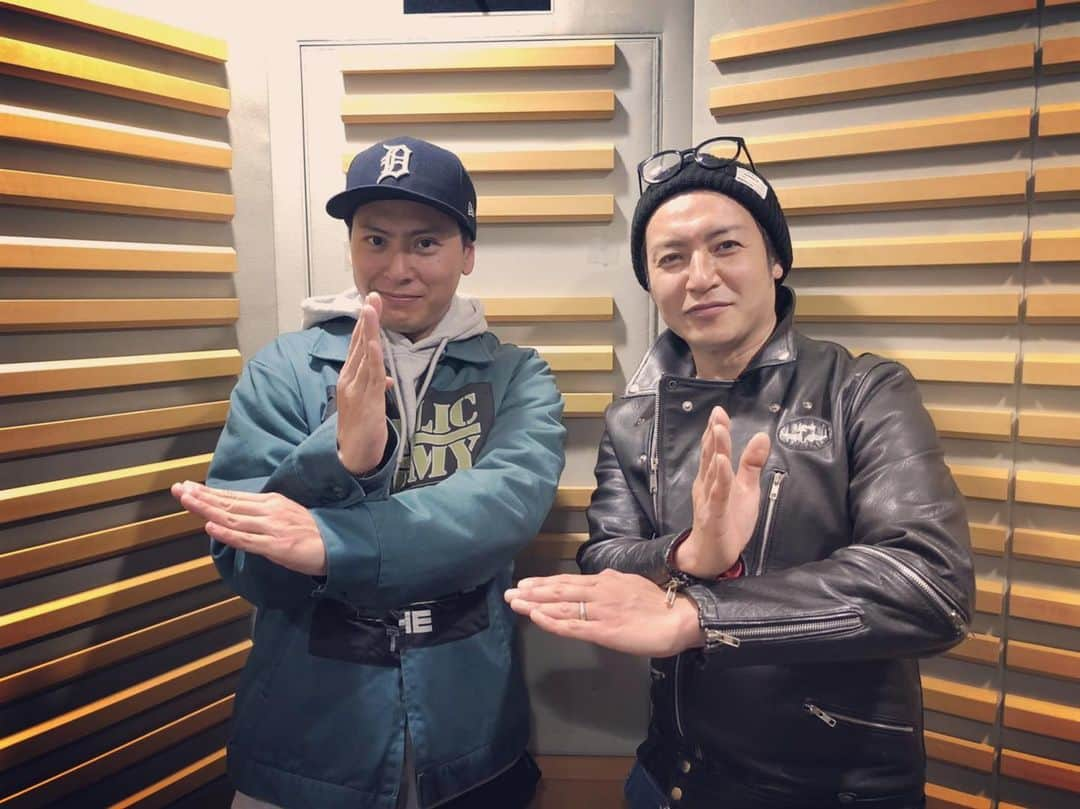 つるの剛士さんのインスタグラム写真 - (つるの剛士Instagram)「先日、3jsb 山下健二郎くん（@3jsb_kenjiro_official ）こと健ちゃんのラジオにお邪魔してきましたよ！  健ちゃんありがとう！笑った！ 釣り行こうね🎣  #山下健二郎 #山下健二郎のオールナイトニッポン  #zerobase  #ken_zb  今夜 24:00-25:00」3月20日 12時10分 - takeshi__tsuruno