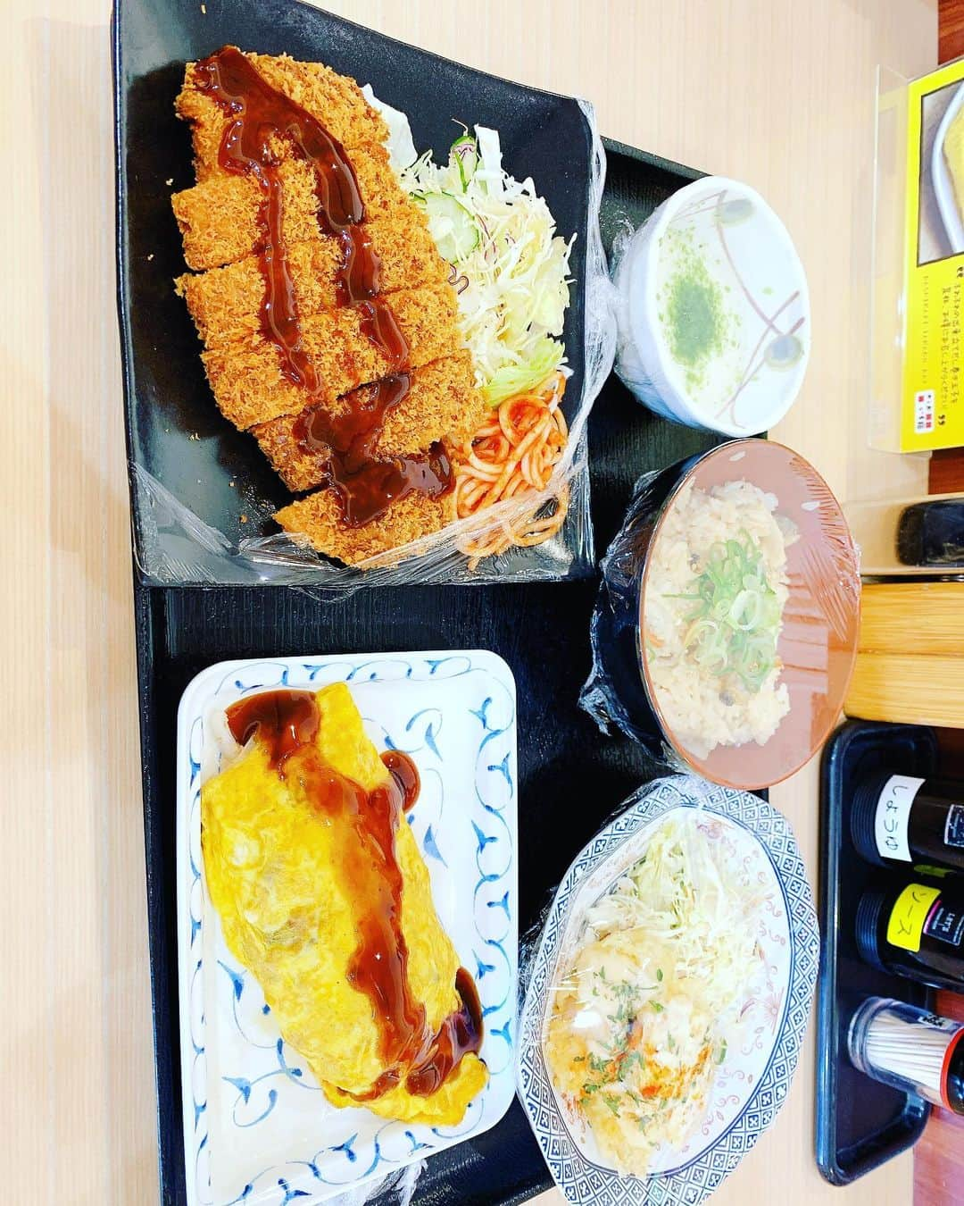 HIROさんのインスタグラム写真 - (HIROInstagram)「食堂で🤣おかず取るパターン系😅 取り過ぎた😱😱😱 #いも膳  #和歌山  #グルメ  #ランチ  #取り過ぎた  #食べ過ぎた  #岩出市」3月20日 12時14分 - hiro19770420