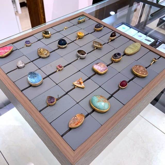 HANKYU.MODEさんのインスタグラム写真 - (HANKYU.MODEInstagram)「FRUITSJOLIE COLORED STONE COLLECTION Until 3/24 At 1F Promotion Space11 詳しくはプロフィールURLをチェック！ #Hankyu #HANKYUMODE #umedahankyu #阪急うめだ本店 #うめだ阪急 #阪急百貨店 #osaka #umeda #mode #FRUITSJOLIE #フリュイジョリ #天然石ジュエリー #平井宏幸来店」3月20日 12時31分 - hankyumode