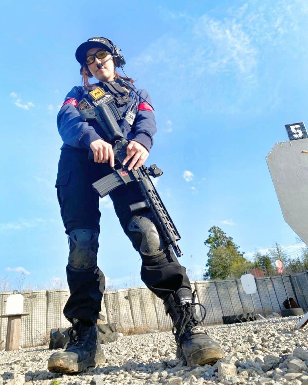 のインスタグラム：「@Tokyo Savage Park﻿  The days was really good weather!! ﻿ #東京サバゲパーク﻿ #tokyosabagepark﻿ #サバゲー﻿ #サバゲーマー﻿ #サバイバルゲーム﻿ #サバゲー女子﻿ #ミリタリー﻿ #サバゲー女優﻿ #サバ嬢﻿ #女優﻿ #秋田﻿ #モデル﻿ #model﻿ #MC﻿ #japanesegirl﻿ #メガネ女子﻿ #サバゲー装備﻿ #mayozones﻿ #slashrig﻿ #cloud9﻿ #KRYTAC﻿ #tridentmk2crb﻿ #airsoft﻿ #airsoftjapan﻿ #サバゲーしたい﻿ #サバゲーマーさんと繋がりたい﻿ #写真好きな人と繋がりたい」