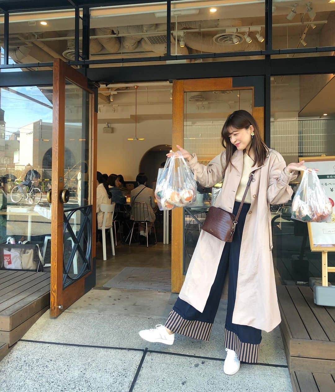 森田紗英さんのインスタグラム写真 - (森田紗英Instagram)「_ ベーグル買いすぎた🥯🙌 (半分は @iiyun_aa ) _ _ _ #自由が丘 #jiyugaoka #ベーグル #bagel #🥯 #たくさん購入 #冷凍可能 #ベーグル生活初めます #베이글 #샀다 #베이글생활 #베이글맛집 #좋아  #gd #likes #happy #좋은날」3月20日 15時20分 - moricoff