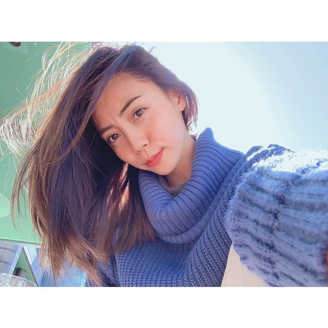廣瀬麻伊のインスタグラム：「stylist @kei_sadam  color + cut + treatmentを して頂きました。  ガザガサになってたようで😓 念入りにやって下さいました。  ありがたい。🥰 いつもみなさま、 有難う御座います。 @salon_de_sadam 🌱  癒されました🌱」