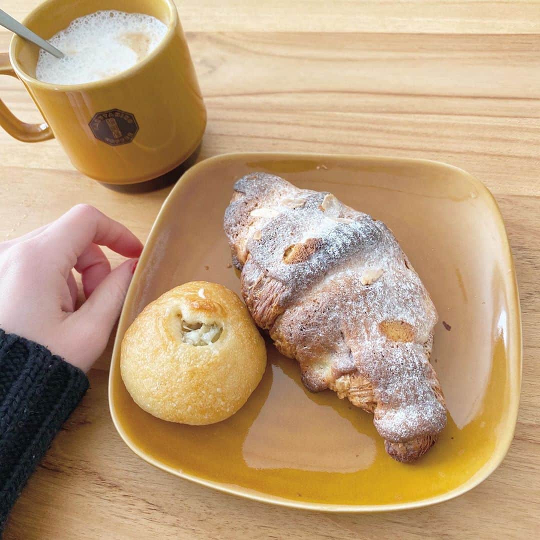 松井玲奈さんのインスタグラム写真 - (松井玲奈Instagram)「小麦粉気にしたーいとか思いつつもやっぱりパンって美味しいんだよなあ」3月20日 16時19分 - renamatui27