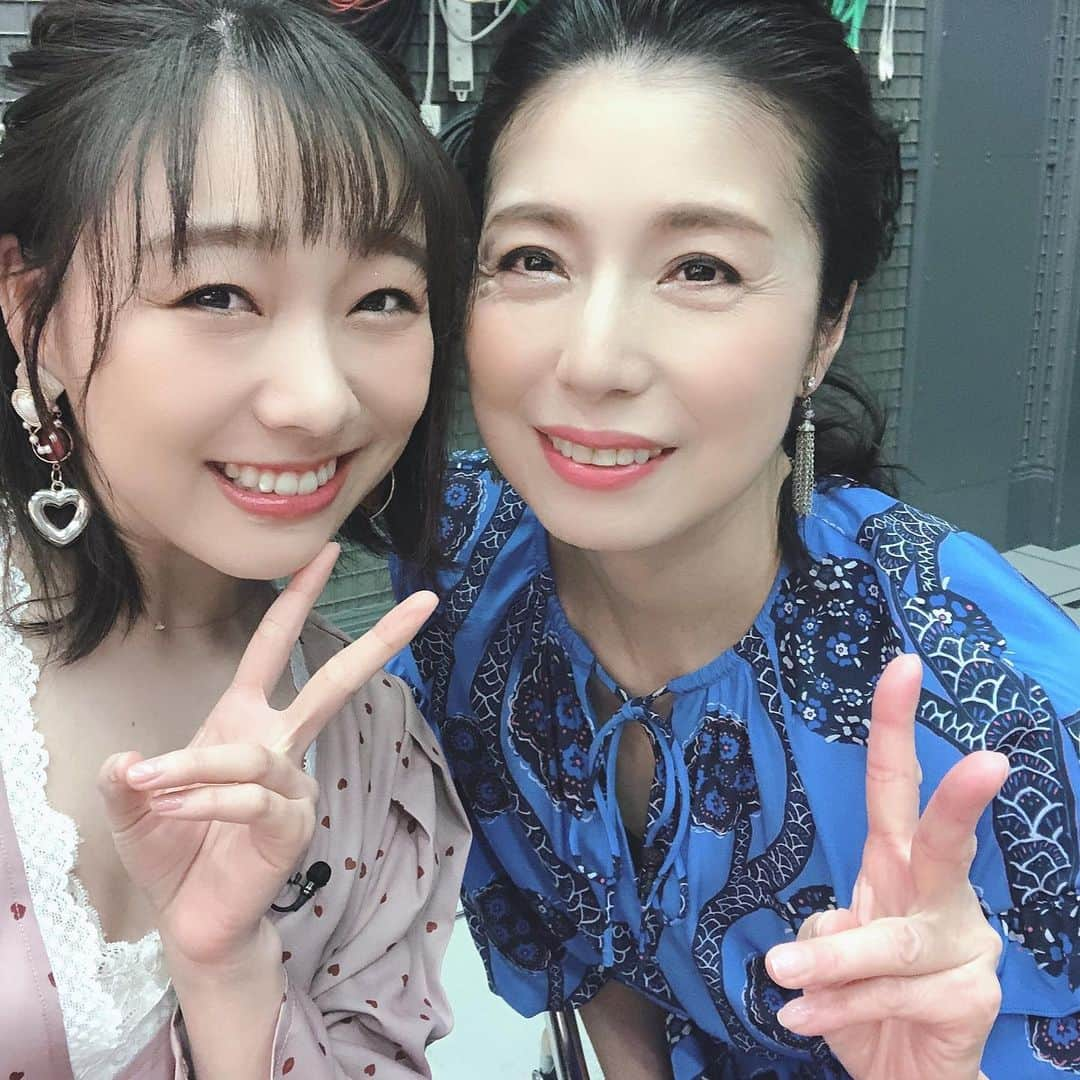 高橋ひとみさんのインスタグラム写真 - (高橋ひとみInstagram)「今日も東海テレビ「スイッチ！」をご覧いただきまして　ありがとうございました😊 久しぶりに須田亜香里ちゃんとお会いできましたぁ🎵 それにしてもデヴｨ夫人と阿佐谷姉妹の　「お伊勢めぐり伊勢＆鳥羽」は 最高に楽しかったです！ #東海テレビ　#スイッチ！　#藤本晶子　アナウンサー　#速水里彩　アナウンサー　#森夏美　アナウンサー　#吉田ジョージ　さん　#ずん #飯尾和樹　さん　#須田亜香里　さん」3月20日 17時58分 - hitomi_momoe