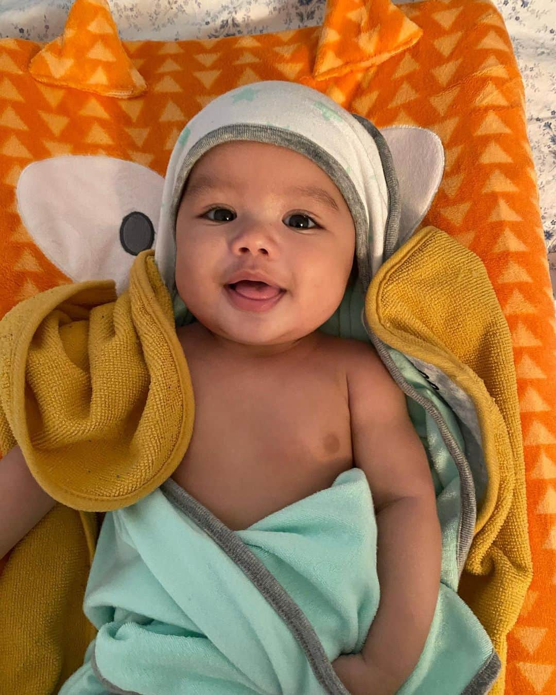 アンバー・ローズさんのインスタグラム写真 - (アンバー・ローズInstagram)「Our Happy Boy 👶🏽🥰❤️#slashelectric」3月21日 4時02分 - amberrose