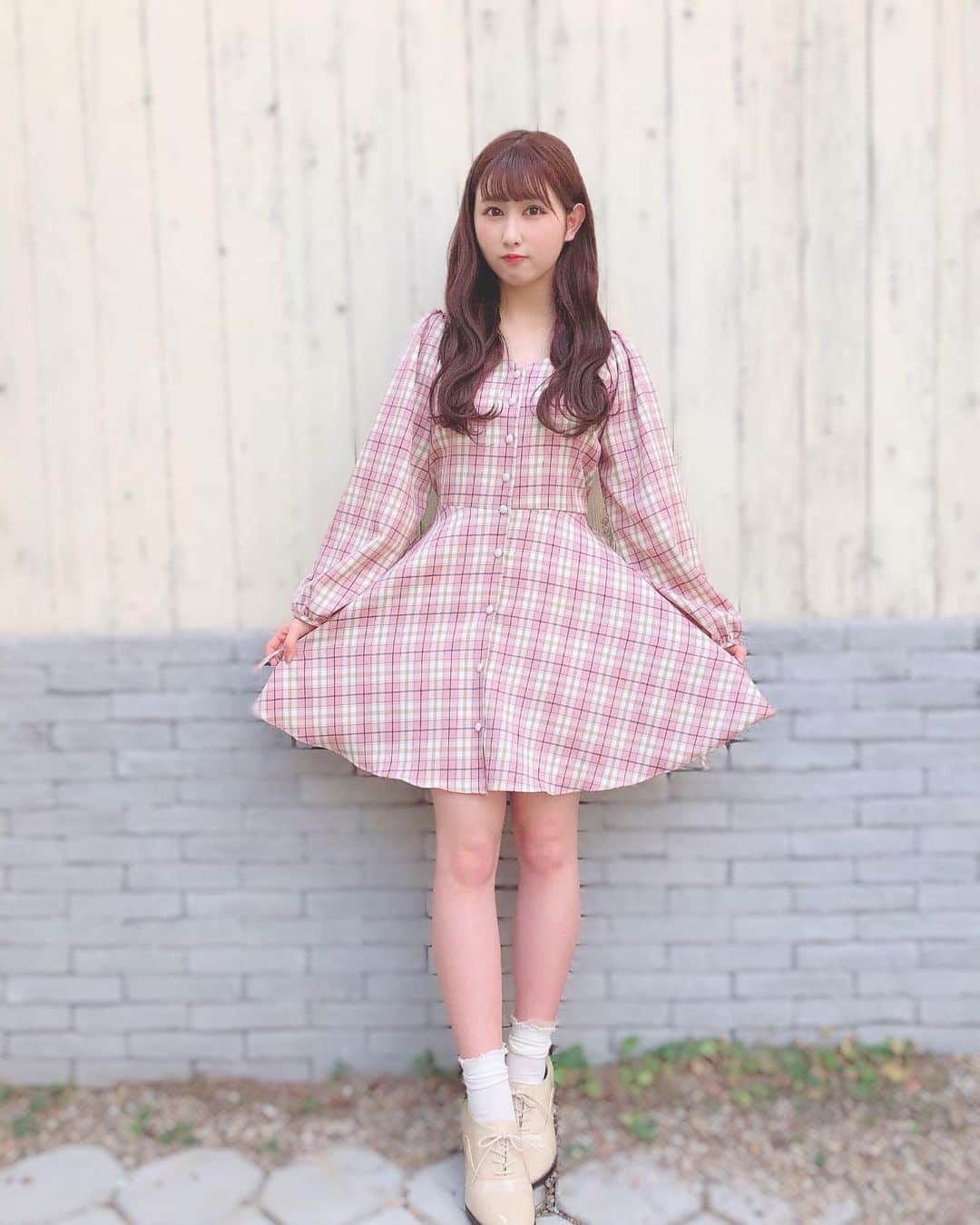 山本杏奈さんのインスタグラム写真 - (山本杏奈Instagram)「💗🌸💗 チェックのワンピースだいすき👗  ㅤㅤㅤㅤㅤㅤㅤㅤㅤㅤㅤㅤㅤㅤㅤㅤㅤ 春服のお洋服はやく着たい！ ㅤㅤㅤㅤㅤㅤㅤㅤㅤㅤㅤㅤㅤㅤㅤ 150㎝以下の子でも着られるブランド教えてねっ（笑） お互い一緒に情報共有しよ〜〜〜」3月20日 20時08分 - yamamoto_anna_