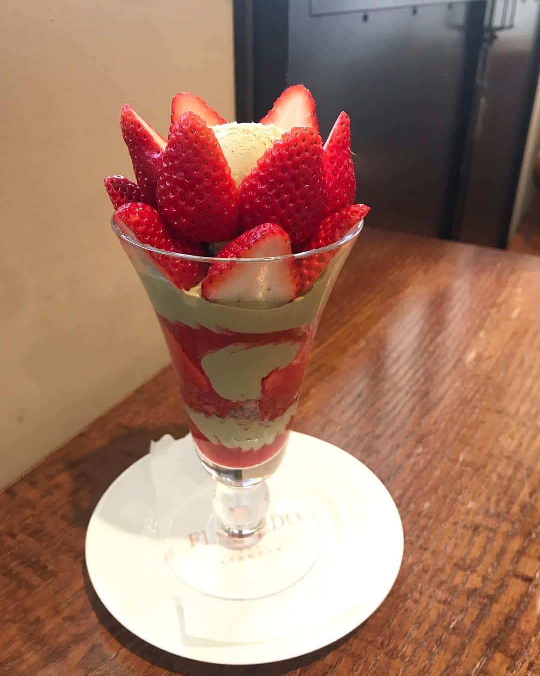 秦まり子のグルメインスタ