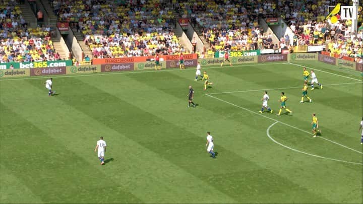 ティム・クルルのインスタグラム：「#goalkeepersaves #giveaway  Thanks for all of the nominations for the #SaveChallenge 🧤 This save is one of my favourites of this season... Let me know your favourite moment of this season so far... #ncfc  I'll be giving away a few signed prizes at random 👇  I nominate  @andreonana.24  @michaelmcgovern.12  @benfosters」