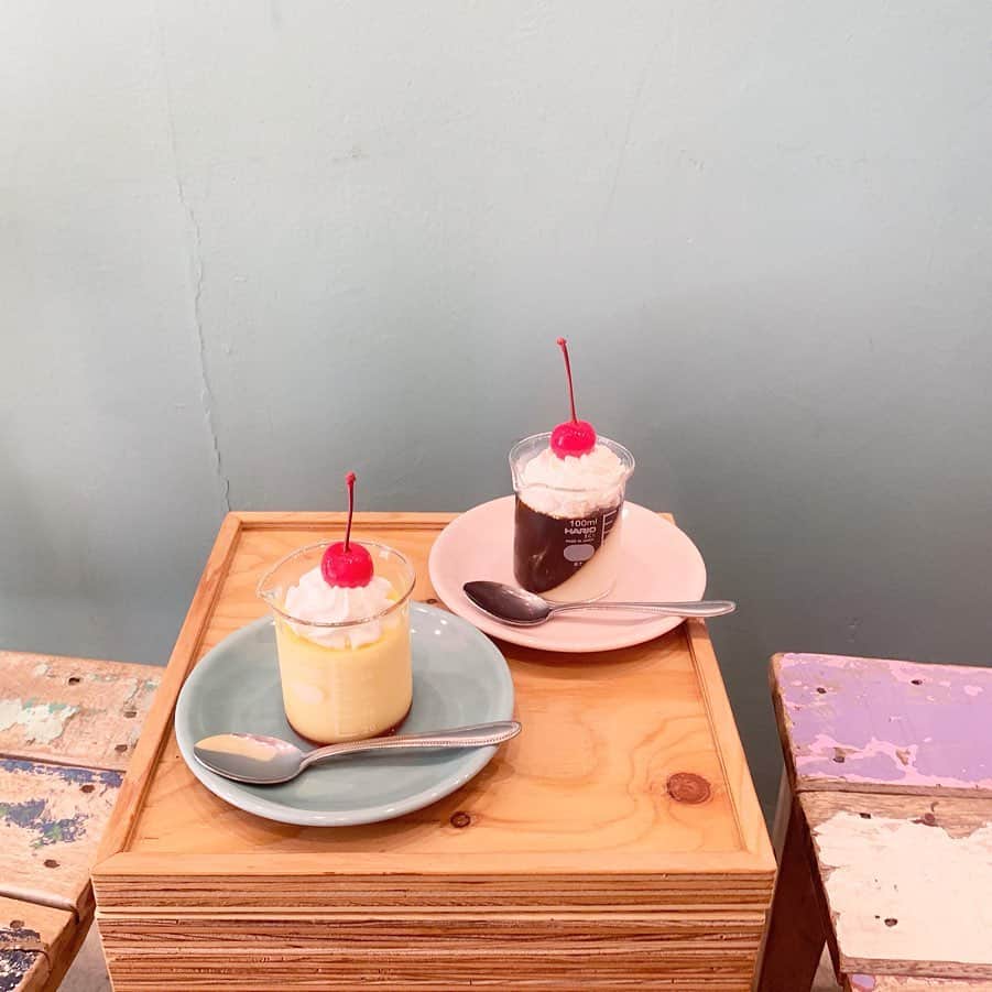 廣川奈々聖さんのインスタグラム写真 - (廣川奈々聖Instagram)「かわいくて美味しい🍮きのう！ ﻿ ﻿ #ななせのcafe巡り#下北沢カフェ#onthewaycoffeecupcake#プリン」3月20日 21時17分 - nanaseven7_u_u