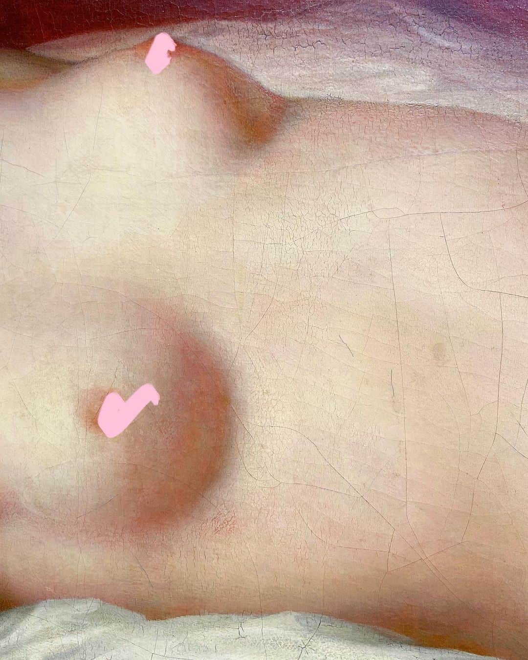 オードリー・キッチングのインスタグラム：「The feminine form.」